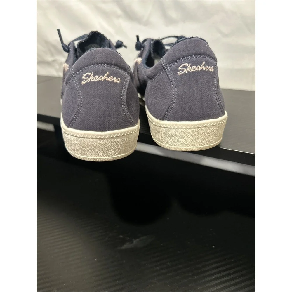 Skechers Madison Ave‎ Take A Walk Sneakers Size 7.5